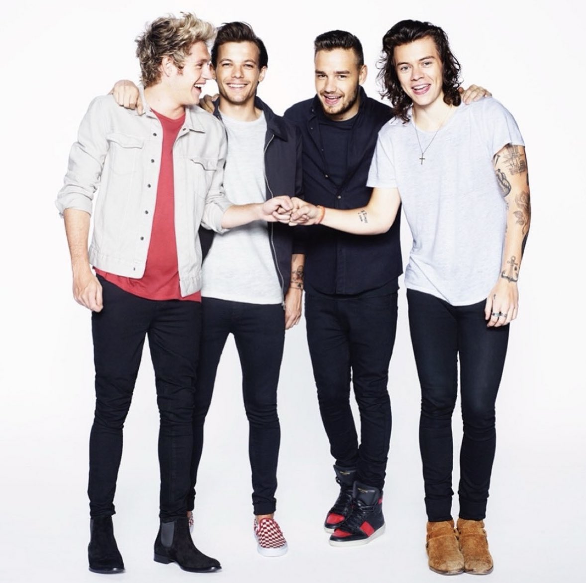 tears2dream's tweet photo. A 1D UNSEEN IN 2023??????? https://t.co/1ViX166QXU