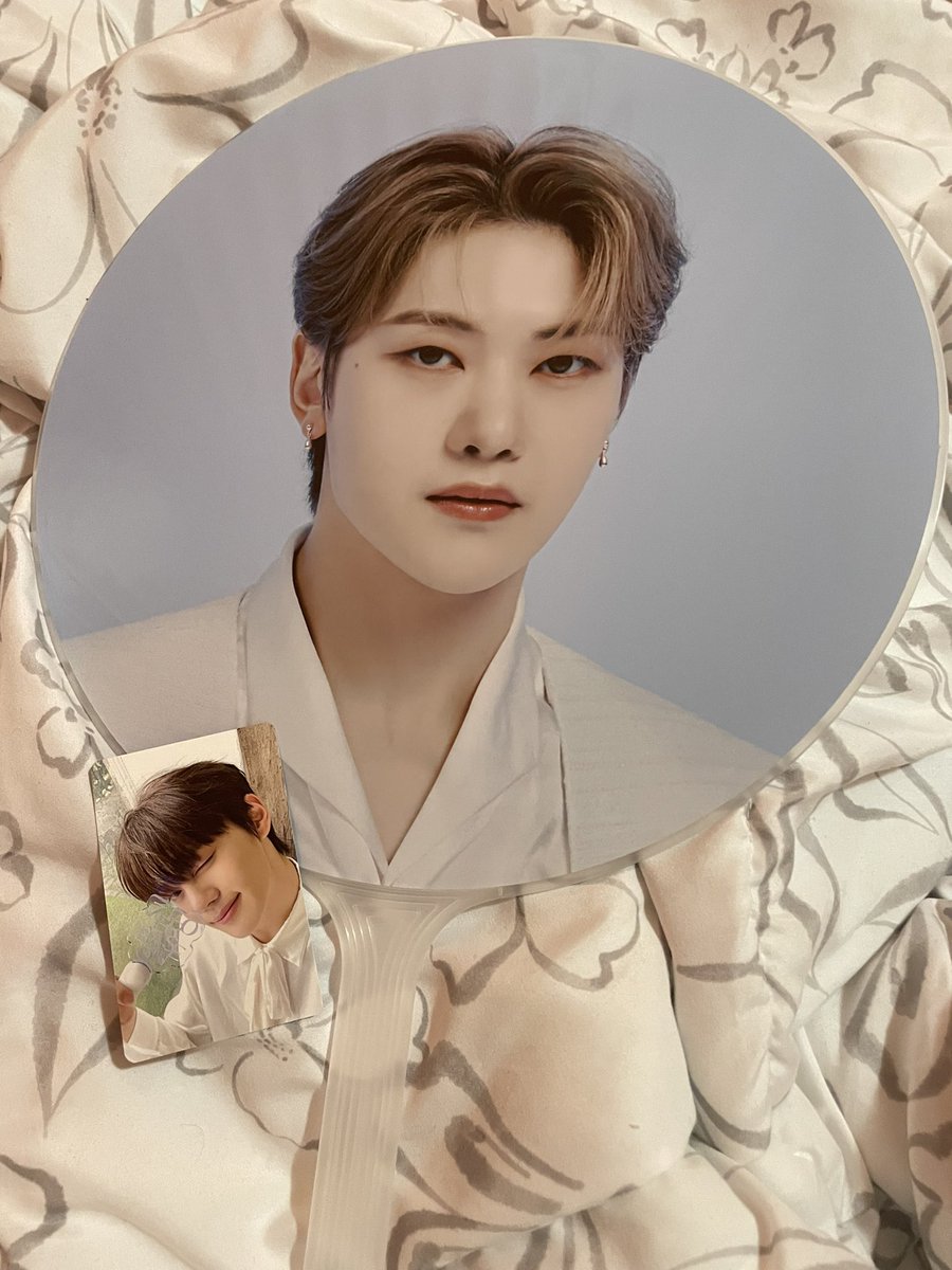 CHAETOKKl's tweet photo. @pixylshi thank you so much for being a great gom as always and bringing matthew home ^_^ 🫶🫶 #pixylgos https://t.co/9fVdkckXGb