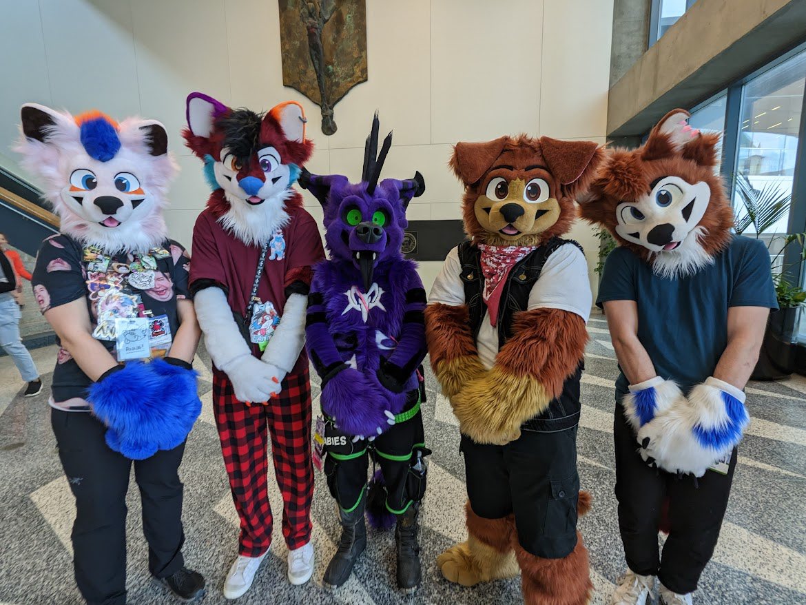 Finn770123's tweet photo. Oh MAN! One more day till the con! :D
🎨 @zerocruxgiven
#furry #fursuit #furryfandom #fc #fc23 #furcon23 #furtherconfusion #furtherconfusion23 #offthechain https://t.co/VeAMcMayv8