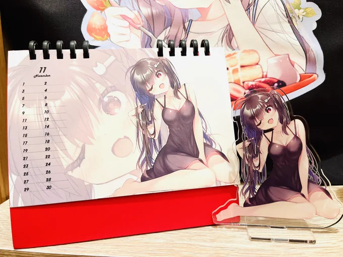 今更ですが、冬コミで作ったグッズセットの写真を載せます!どれもめちゃめちゃ可愛くできてお気に入りなのでゲットできた方は是非飾ってもらえたら嬉しいです!特にカレンダーは2024年なのでもう今月から机に置きましょう!(私は自分でも置いた)