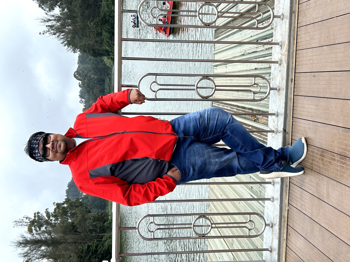 prateekstrider1's tweet photo. विविधताओं से भरे इस देश में भाषाओं की फुलवारी है, इनमे हमको सबसे प्यारी हिन्दी मातृभाषा हमारी है #विश्व_हिंदी_दिवस #Wednesdaywisdom
#Wednesdayvibe #RamJanmbhoomi #jaisiyaram https://t.co/9MrPfcOSFm