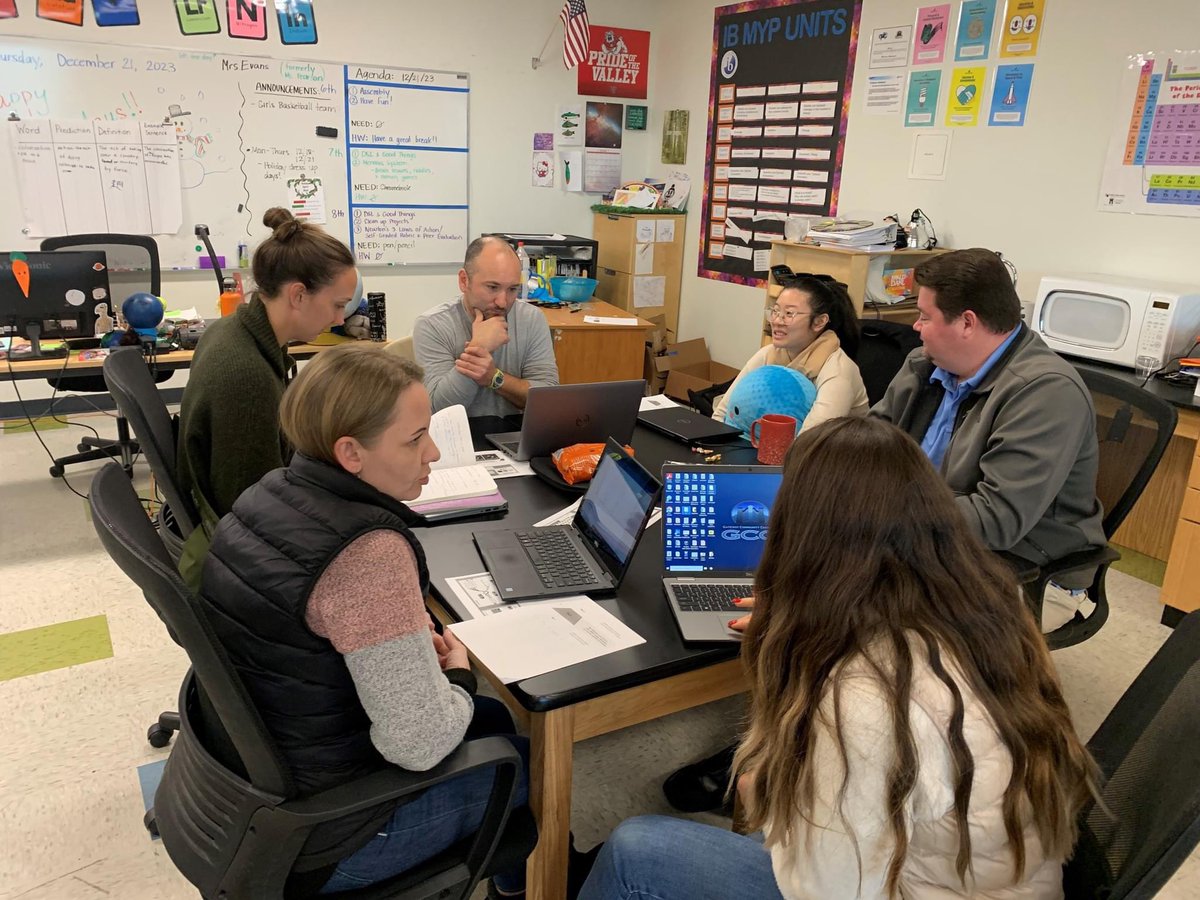 gcc_jsample's tweet image. Day 93- WELCOME BACK AND HAPPY NEW YEAR!!! Today we welcomed our staff back for a day of professional learning and growth. Each of our schools had meaningful discussions about student achievement! Here is a picture of EPIC with Professional Learning Coaches! #gcclevelup
