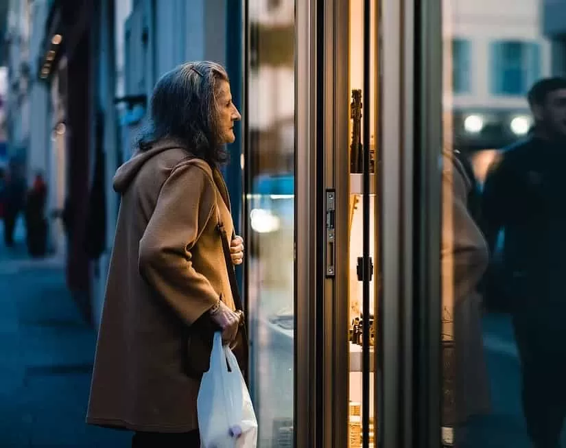 dpture2's tweet photo. In this article, I share my personal stories and offer valuable tips that I hope will assist and inspire you  in night street photography - Photographer - Dylan Siragusano
https://t.co/XRSq722gcu

#nightlife #nightphotography #streetphotography #photographer #photographylovers https://t.co/HkjgNSdMdY