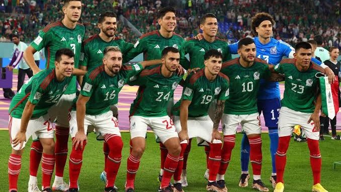 _Gabo_N's tweet photo. ¿Quién llegará primero al quinto partido?

Álvarez Máynez ó la selección mexicana. https://t.co/HIMHjSLpjW