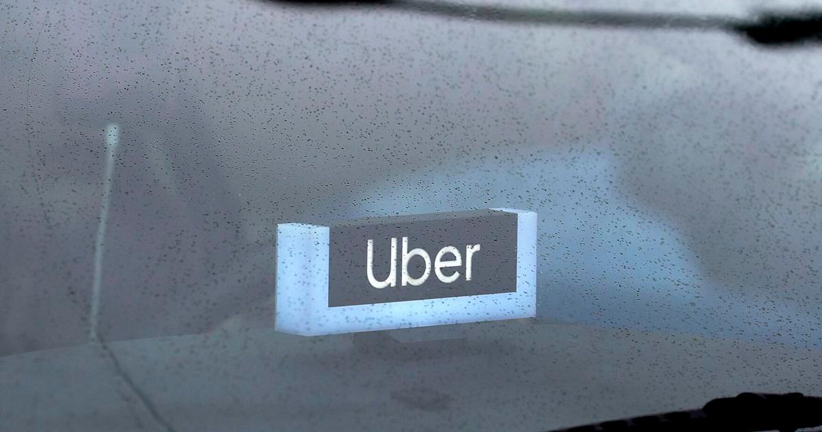 ABQJournal's tweet photo. New rule tightens worker classification standards; Uber, Lyft say their drivers won't be affected https://t.co/F1Eg7XSPbw https://t.co/V771JfBiGn