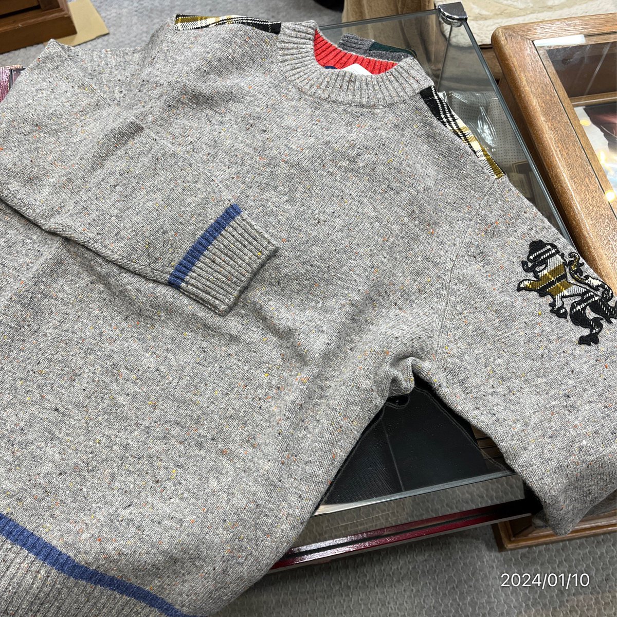 kinchan4649's tweet photo. セーター半額中🎉
メンズメーカーですが…
ラウラフェリーチェのセーター46（M）サイズはほとんどが女子がお買上げくださります😆
カシミヤ混で着やすいセーターです✨
一枚いかがでしょうか？

#ヤマザキ洋服店
#セーター
#半額
#ラウラフェリーチェ
#レディス
#女子
#女の子
#メンズだけど https://t.co/0YXrD2lQeZ