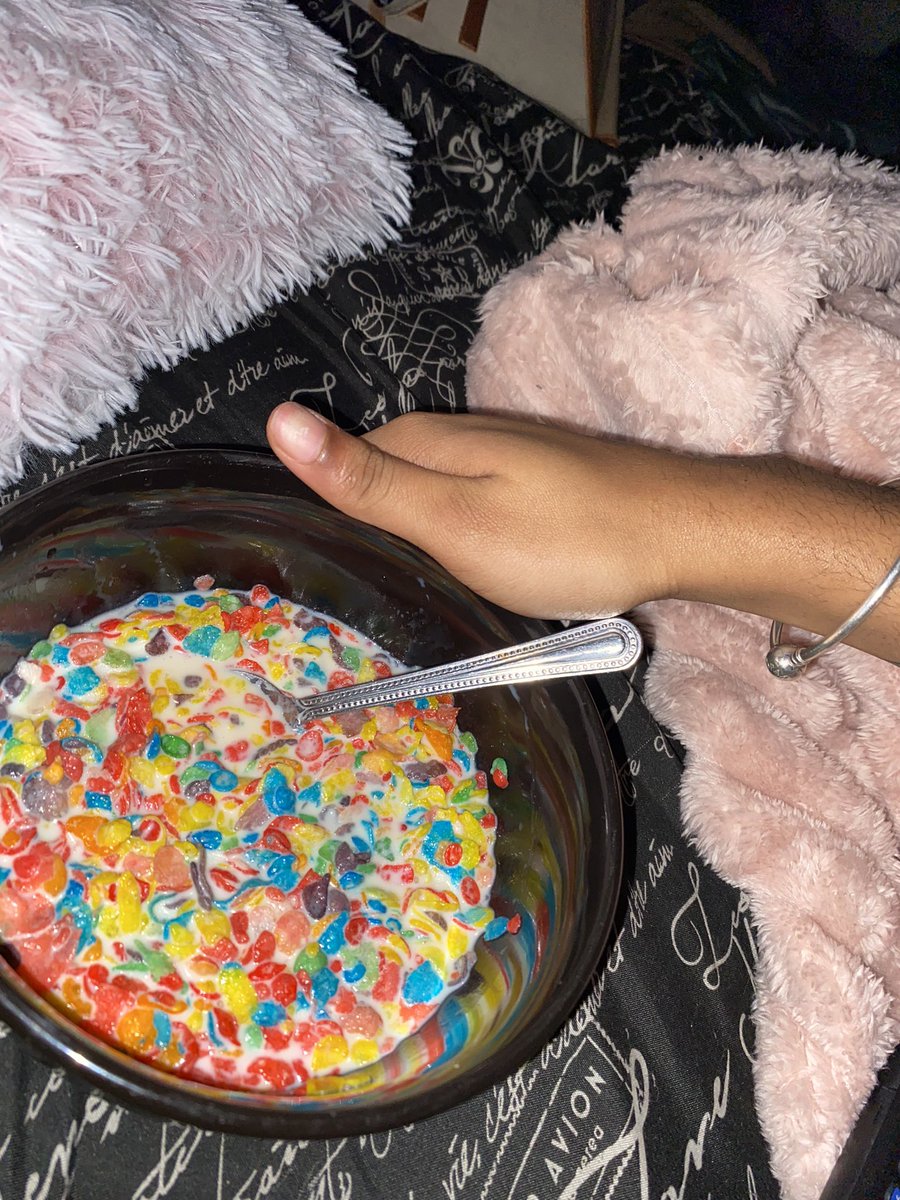 xxdria232551's tweet photo. best cereal no argument https://t.co/MjVQyNxEyh