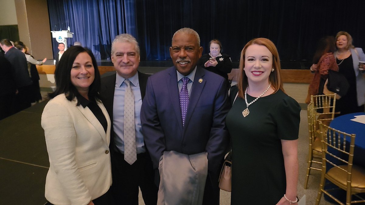 kklemoine's tweet photo. Congratulations to St. Bernard Parish President Pomes and all of the newly elected officials who were sworn in today as part of the St. Bernard Innaguration. We look forward to your continued partnership and collaboration! #thinkstbernard #pelicanpartners https://t.co/rtNC3Cljor