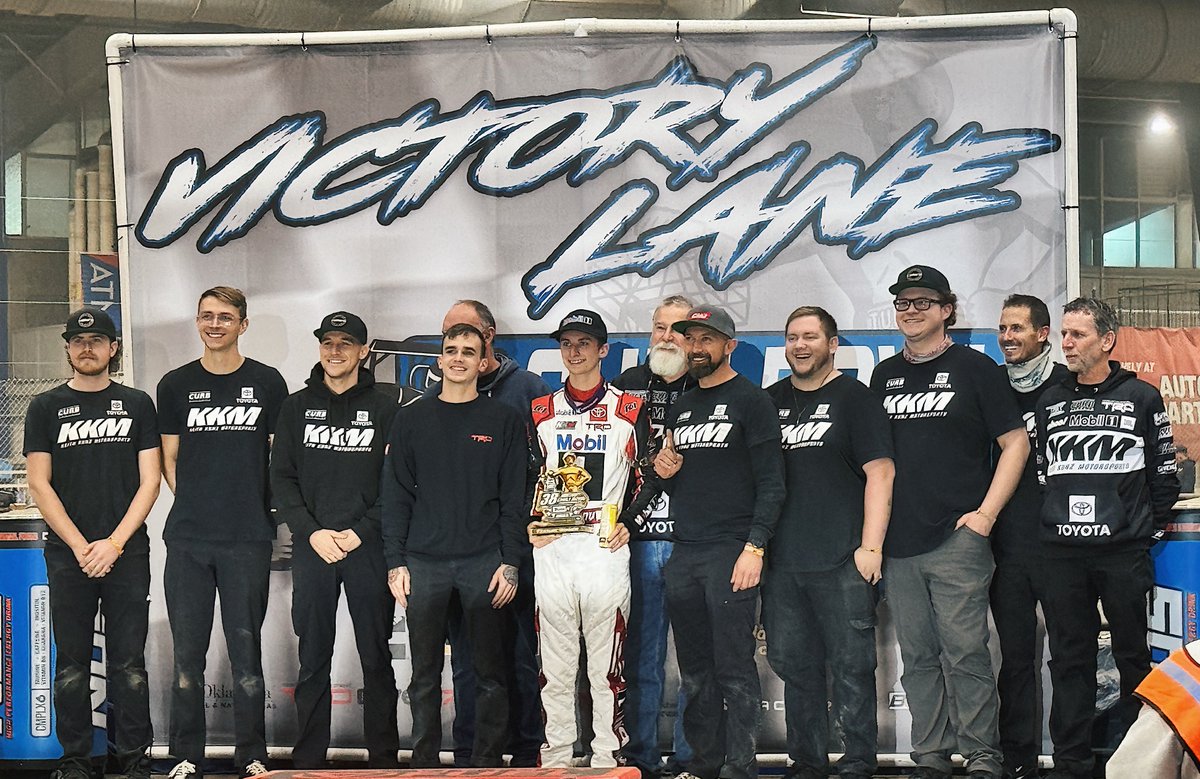 Walkapedia_'s tweet photo. And @KKM_67 has yet to lose this week.

@Carrick_Tanner topped Monday’s opener and @MichaelKofoid took care of business on Tuesday.

They’ll send @JadeAvedisian, @brentcrews and @KDrakeRacing to battle tomorrow. https://t.co/fLglaK4SUd