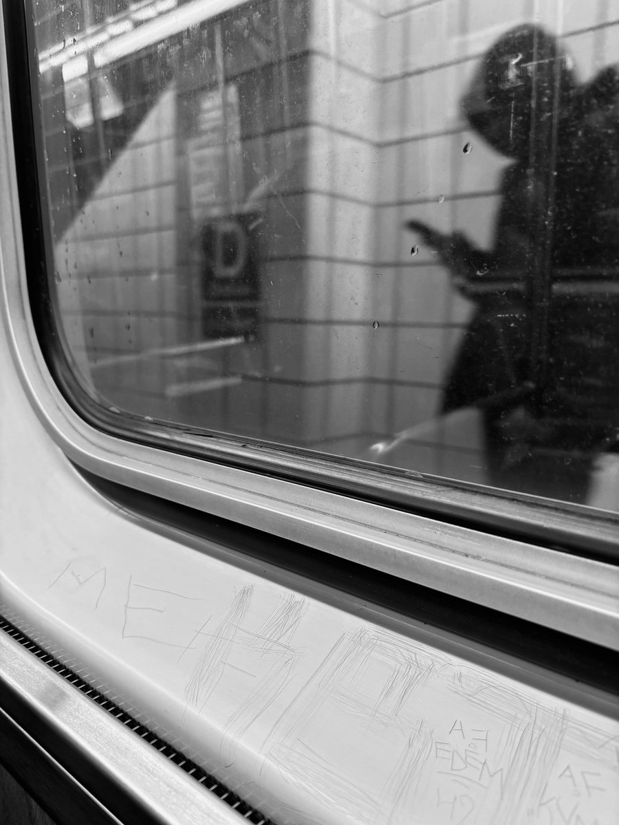 50FivePhotoJ's tweet photo. Documentary Photography
50Five Photo Journal
https://t.co/DHobDg0Rkm
Human Made Content
#50FivePhotoJournal
#Photography
#DocumentaryPhotography
#iPhone15
#iPhone7Camera
#HumanProducedContent
#StreetPhotography
#Illinois
#Chicago
#NorthwestSide
#ChicagoTransitAuthority
#CTA https://t.co/PgFFJoNTaY
