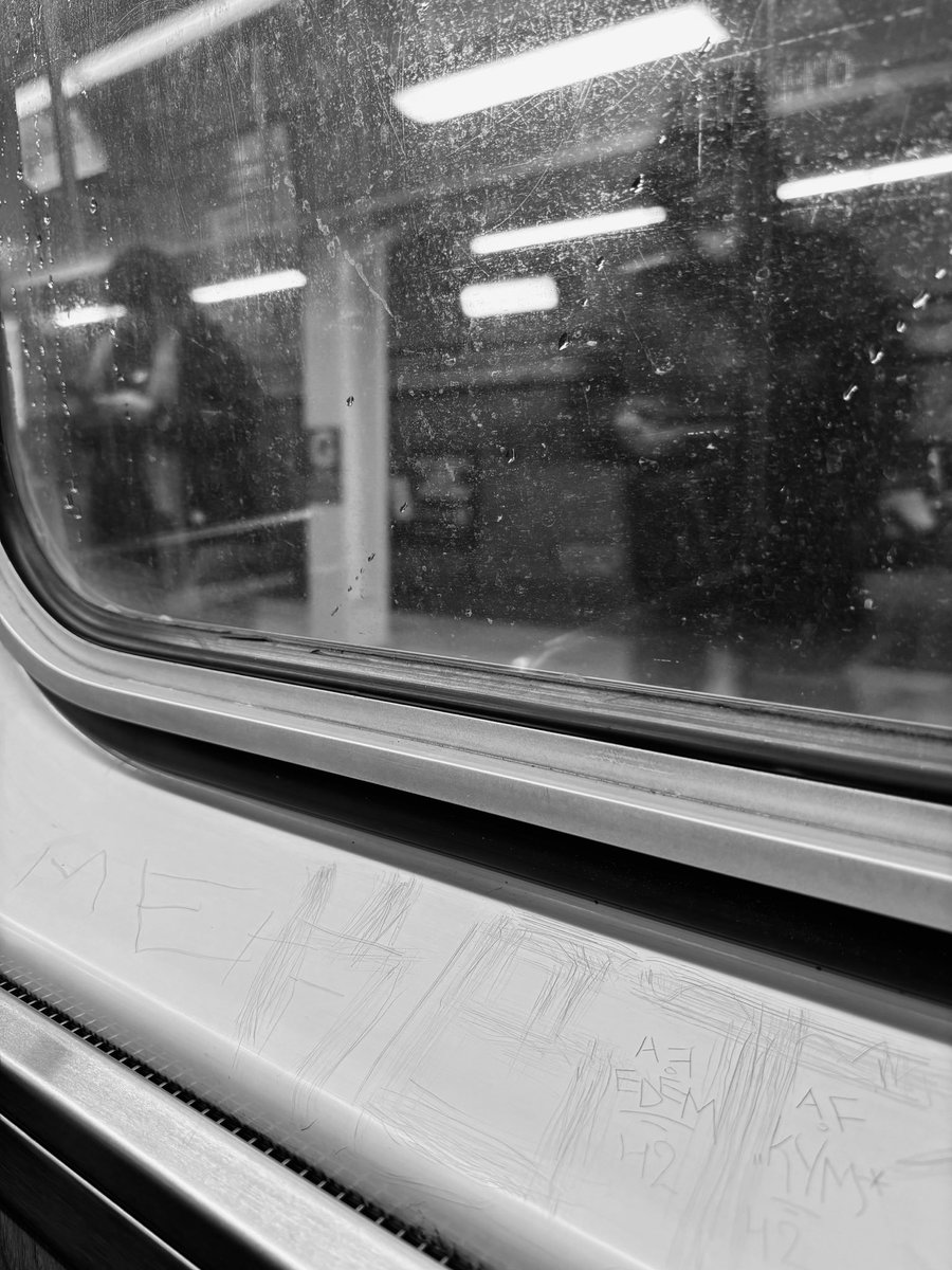50FivePhotoJ's tweet photo. Documentary Photography
50Five Photo Journal
https://t.co/DHobDg0Rkm
Human Made Content
#50FivePhotoJournal
#Photography
#DocumentaryPhotography
#iPhone15
#iPhone7Camera
#HumanProducedContent
#StreetPhotography
#Illinois
#Chicago
#NorthwestSide
#ChicagoTransitAuthority
#CTA https://t.co/PgFFJoNTaY