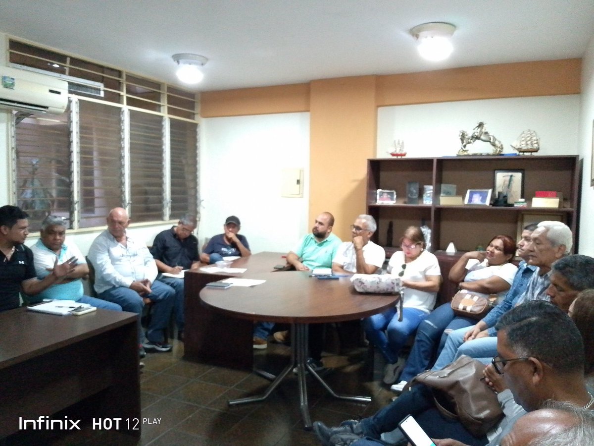 MiguelangelD247's tweet photo. Reunión organizativa regional en #Yaracuy entre los factores políticos, gremios y sindicatos que apoyan a nuestra candidata @MariaCorinaYA. Desde @VoluntadPopular reafirmamos nuestro compromiso con la libertad y la democracia y que haremos lo que sea necesario para así lograrlo. https://t.co/G00YI4y73l