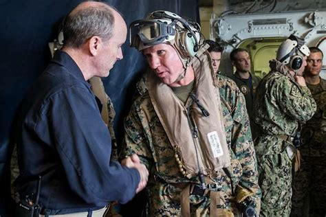 JairoHDavidN's tweet photo. INMENSA CONMOCIÓN EN USA

1. La Casa Blanca, el Pentágono y el Congreso se hallan en un impactante estado de Shock: El general Lloyd Austin, y el comandante de la Infantería de Marina, Eric Smith, entre otros altos oficiales, podrían haber caído bajo el bombardeo ruso a Ucrania. https://t.co/AEsOC4aX0O