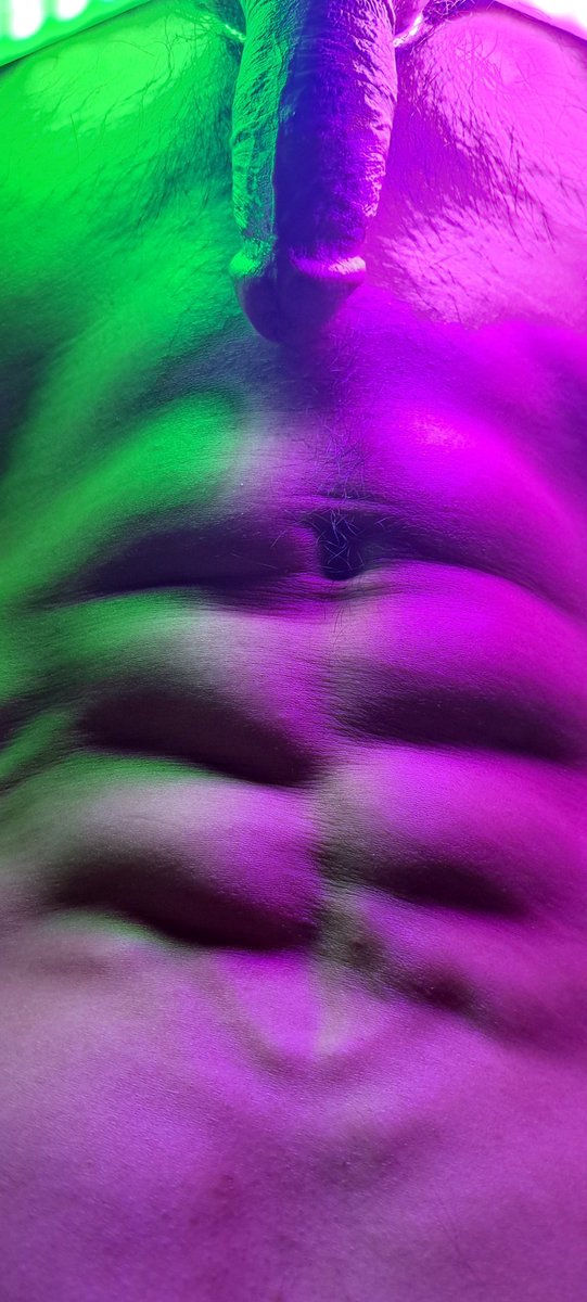 Daargo6758's tweet photo. Light On : Fuchsia &amp; Green 01 https://t.co/D3fVfHMlvQ
