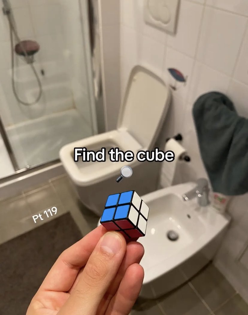 HumansNoContext's tweet photo. Can you find the cube? https://t.co/Tvo8YCSzuY