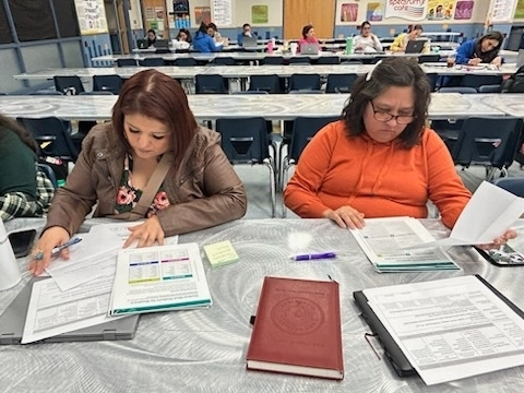 Yesterday teachers were highly engaged in their Professional Development that focused on questioning strategies, meaningful activities, and collaborative work. #RootEDSHE #GoPublic #DestinationSWISD #WeAreSW