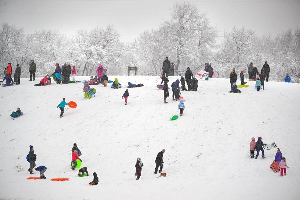 Center Elementary tweet media