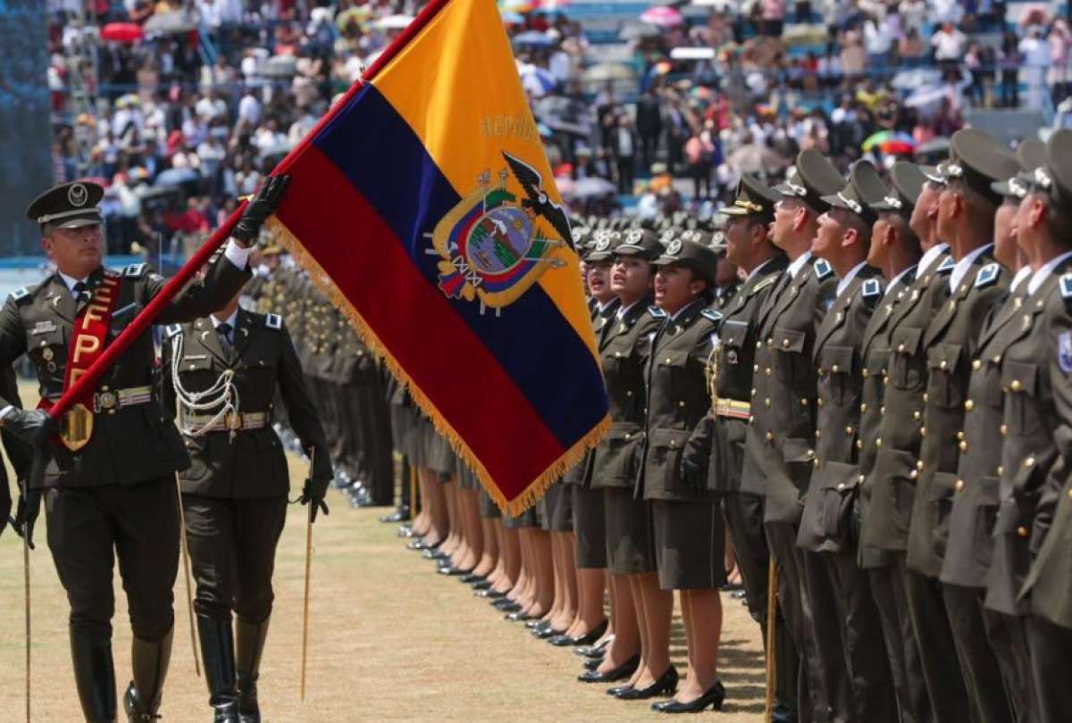 💪🏼🇪🇨 Queridos hermanos ecuatorianos, son momentos muy difíciles que estamos atravesando, hoy más que nunca debemos estar unidos, olvidarnos de las banderas políticas y dar todo nuestro respaldo al Presidente Daniel Noboa para que tome las mejores decisiones en beneficio del país.