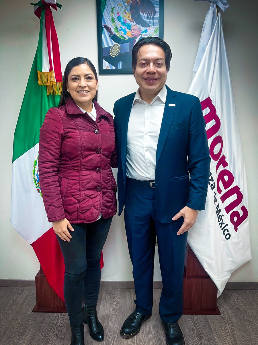RiveraVivanco_'s tweet photo. Fue un gusto compartir presidente @mario_delgado. 🙌🏼 Claro que @PartidoMorenaMx tiene perfiles competitivos. Claro que habemos mujeres capaces y con experiencia, y en Puebla la esperanza florecerá y consolidaremos el segundo piso de la transformación. Tan sólo en la capital poblana llevamos preferencia 3 a 1 contra el moralmente derrotado PAN. Cómo siempre lo repito “trabajo mata grilla” así que vamos con todo. Vamos con todo con nuestra próxima presidenta @Claudiashein, que por cierto, nace de estas mismas bases. ¡Y por supuesto vamos con todo con nuestro próximo gobernador @armentapuebla_ ! 💪🏼👏🏼💜