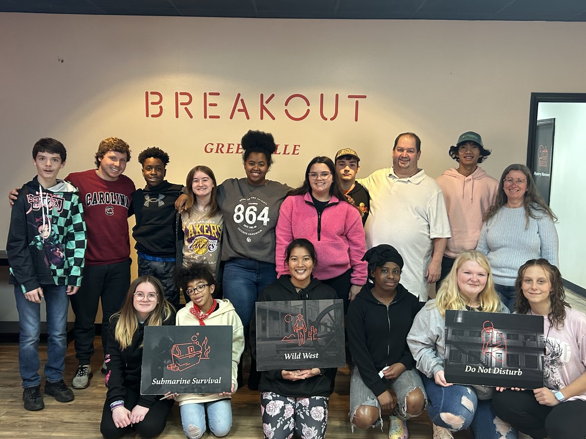ConnieMaxwellCM's tweet photo. We finished up Christmas break by trying out some escape rooms at Breakout Games in Greenville. We are proud of Mr. Tanner and his group for breaking out of their room! Thank you to those who make trips like these possible.

#ForTheDreamsOfChildren #ConnieMaxwell https://t.co/OuK7gTUlPh