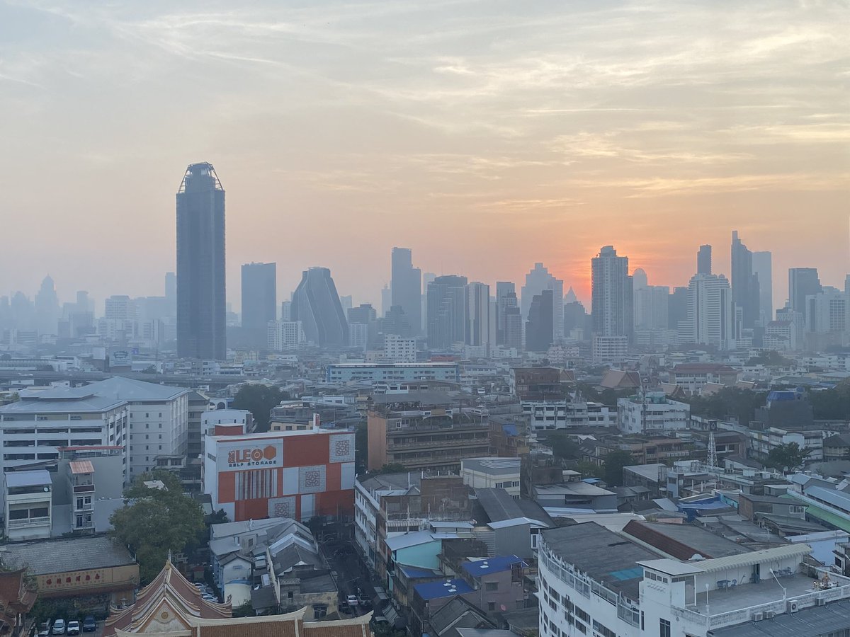 titbit's tweet image. Another shitty day in #bangkok 
#pollution #PM25