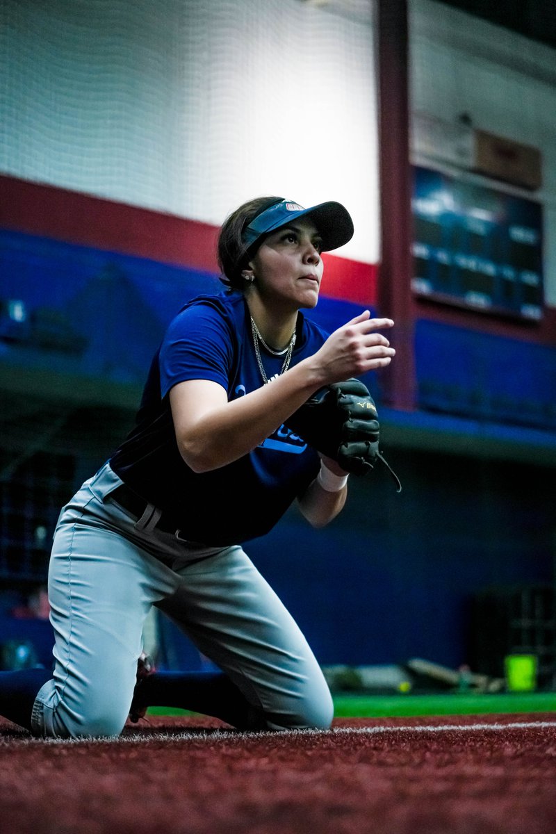 UIC Softball 🔥🥎 tweet media