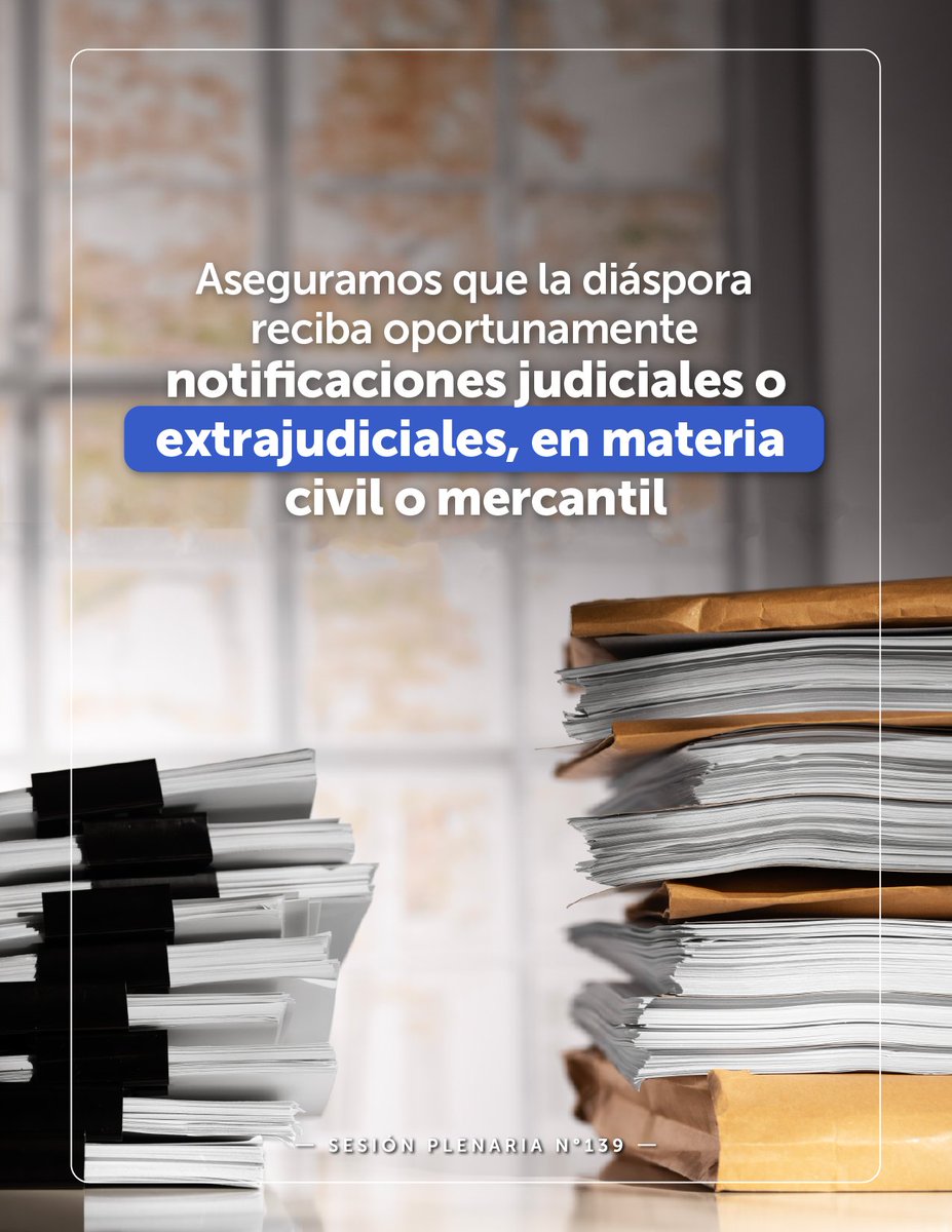 AsambleaSV's tweet photo. Continuamos beneficiando a los hermanos de la #DiásporaSV.

Ratificamos un convenio para estandarizar el mecanismo de notificaciones judiciales o extrajudiciales, en materia civil o comercial, que reciben los salvadoreños que residen en el exterior.

#Plenaria139✍🏻 https://t.co/IerV6Y36Hz