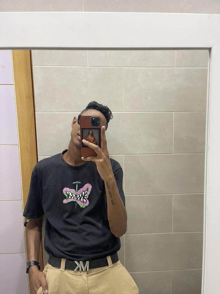 wil95official's tweet photo. As long as you know who you are, you have nothing to https://t.co/0XikFh1b2S