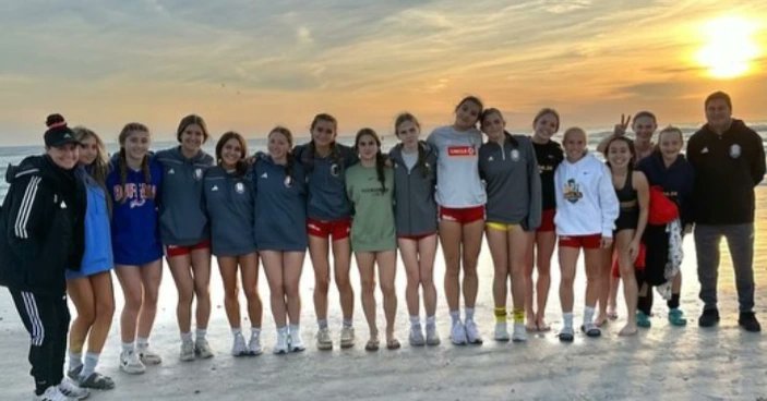 KallyP_GK1's tweet photo. Had a great weekend at the #ecnfl showcase. Yet another showcase with no goals allowed. Let's keep it rolling, @08G_NCFC_ECNL
.
@imcollegesoccer @imyouthsoccer @soccerwire @topdrawersoccer @ecnlgirls @westcoastgk @ncfc_ecnlgirls @DerekLeader https://t.co/mt9Pp6WzAJ
