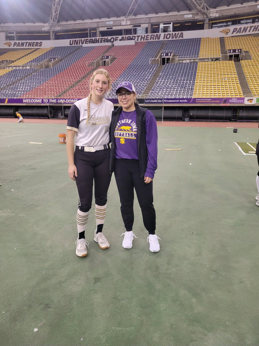 MylieHatfield's tweet photo. Thank you @UNISoftball for hosting a great camp this weekend! I was able to learn many new skills that can help me continue to improve. Thank you to all the coaches and players that I was able to learn from! @CoachMWright3 https://t.co/VVOhMpeaE3