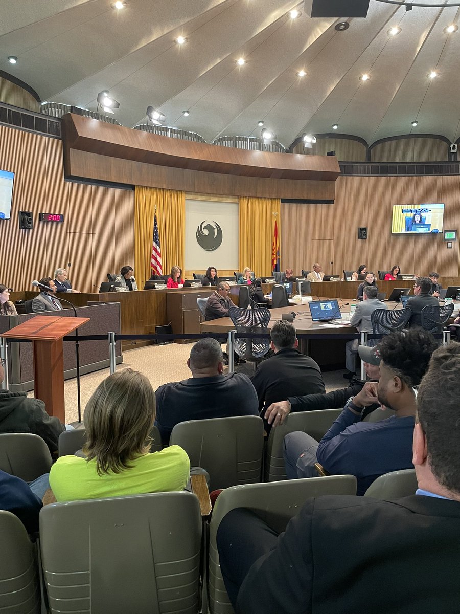 RaquelTeran's tweet image. .@CityofPhoenixAZ PASSED Prevailing Wage!

I’m proud of voicing support for workers building Phx. 

This was possible because Labor &amp;amp; community orgs advocated for Prop. 206, giving cities authority to decide wages.

Thank you, Mayor &amp;amp; Council for your leadership on this issue.