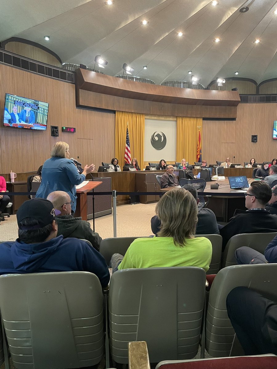 RaquelTeran's tweet image. .@CityofPhoenixAZ PASSED Prevailing Wage!

I’m proud of voicing support for workers building Phx. 

This was possible because Labor &amp;amp; community orgs advocated for Prop. 206, giving cities authority to decide wages.

Thank you, Mayor &amp;amp; Council for your leadership on this issue.