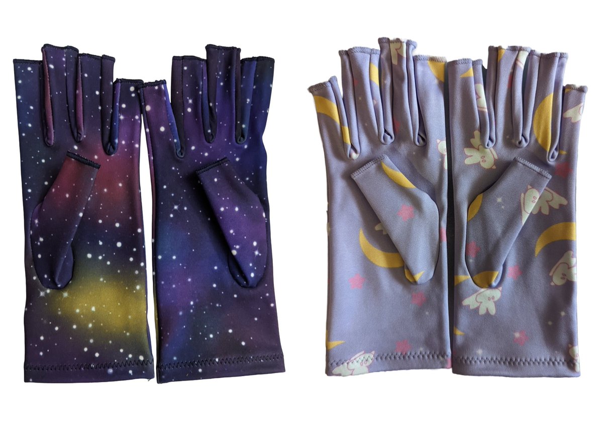 bibicosplays's tweet image. It costs 0$ to Repost a Black disabled queer small business! It could lead to my next sale.
I sell pins, stickers, compression gloves, artist gloves, binders, hip braces, wrist braces, compression socks, sports bras, compression leggings & more!
Store details below!