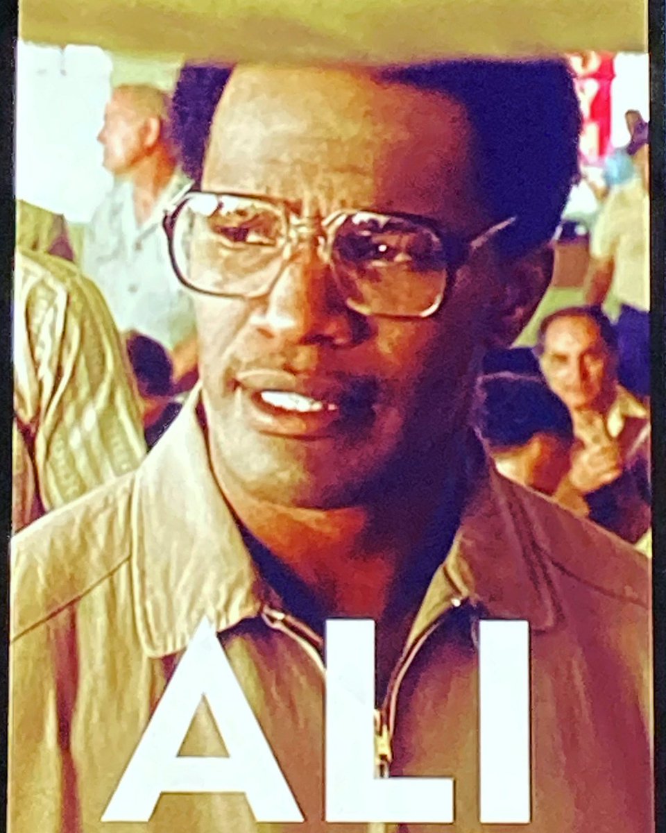 #TonightsFilm: Will Smith gets first Oscar nod for ‘Ali’.

#alimovie #michaelmann #willsmith #jamiefoxx #nonagaye #jonvoight #mariovanpeebles #ronsilver #jeffreywright #michaelbentt #robertsale #jamestoney #mykeltiwilliamson #jadapinkettsmith #sportsbiopic #muhammadali #netflix
