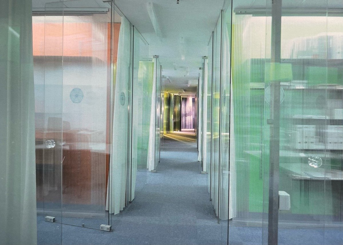 mymind's tweet photo. Y2K aesthetic

[Bristol-Myers Squibb Interiors 2003] https://t.co/46tVH4RRpL