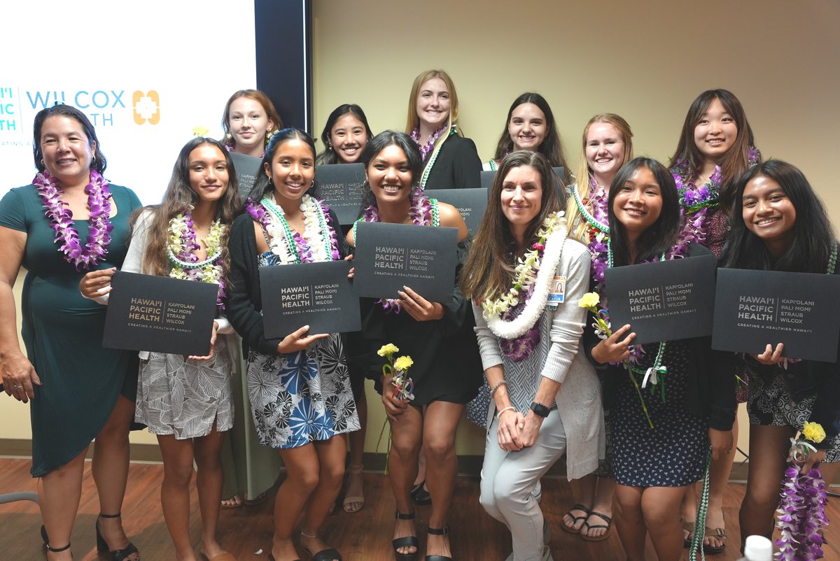 🎓 🎉 Congratulations to the Kapaa High School students who completed the @hawaiipachealth Nurse Aide Training Program in December! The students received expert guidance from the clinical staff at Wilcox and even had the opportunity to intern at Wilcox over their winter break.