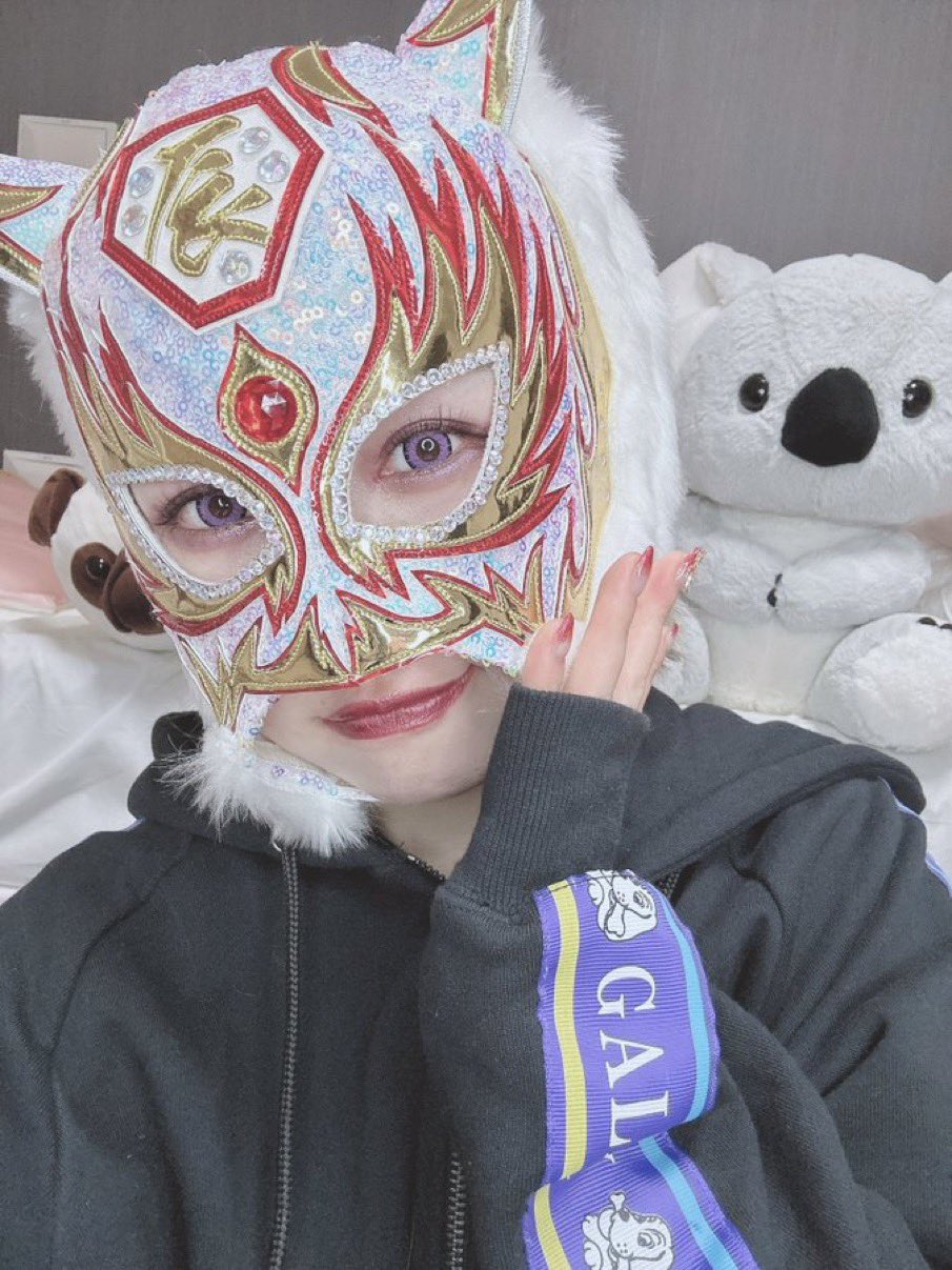 GDcS4K8asAAHHYN?format=jpg&name=orig