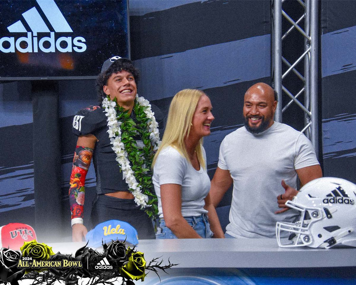 AABonNBC's tweet image. Family Man 🤝 

#AABCO2ON4TION 👑🌹🏈

#AllAmericanBowl 🇺🇸 @adidasFballUS
