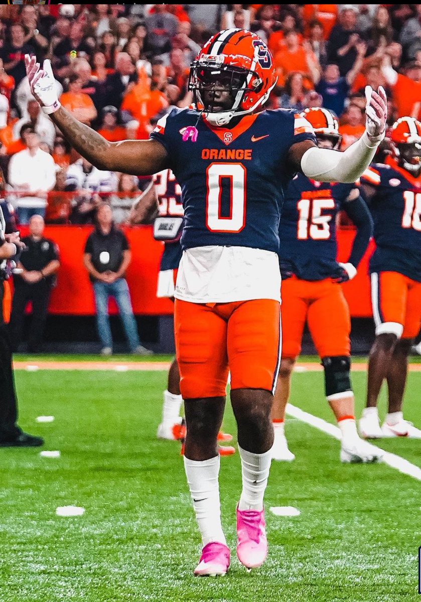 BZiyyon's tweet photo. Blessed to say I have earned my 4th offer from Syracuse University #OrangeNation🍊 thank you @FranBrownCuse @Coach_E_Rob @RailsplittersFB @CoachHak6 @CoachDuke745 @RailsplittersFB @PRZPAvic @RAanalytics @Rivals https://t.co/hVrKKSHM7m