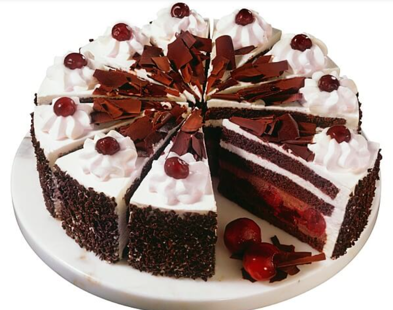 ArmyChic1128's tweet photo. Black Forest - Germans often call black forest cake, this is a dessert, originating from Germany. The cake consists of many layers of chocolate sponge cake alternating between layers of fresh cream mixed with cherries, then it is covered with a layer of cream on top, then decorated with black cherries and chocolate chips.