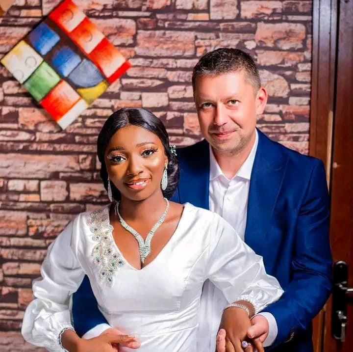 Interracial Dating tweet media