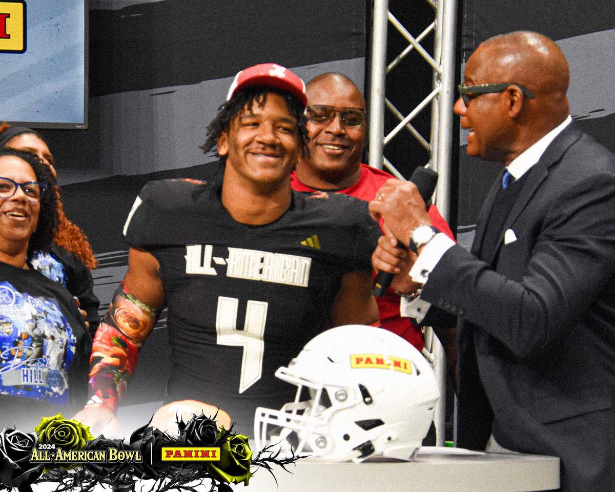 AABonNBC's tweet image. Tuscaloosa is Next  🐘 

#RollTide 

#AABCO2ON4TION 👑🌹🏈

#AllAmericanBowl 🇺🇸 @PaniniAmerica