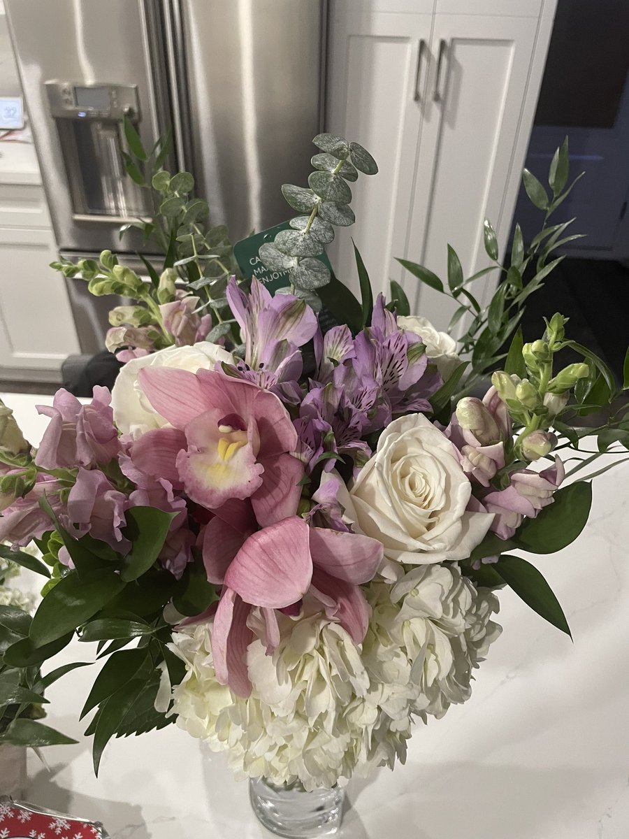 Laura Tuccitto (@lauratuccitto) on Twitter photo Thank you <a href="/MrsNFoster/">Natalie Foster</a> <a href="/GregoryGrizzly1/">St. Gregory Grizzlies</a> for the beautiful flowers delivered to my new school for my first day as Principal <a href="/JBAPT_DPCDSB/">St. John the Baptist</a>. I am forever grateful for your mentorship, but above all your friendship ❤️ Thank you <a href="/MrsNFoster/">Natalie Foster</a> <a href="/GregoryGrizzly1/">St. Gregory Grizzlies</a> for the beautiful flowers delivered to my new school for my first day as Principal <a href="/JBAPT_DPCDSB/">St. John the Baptist</a>. I am forever grateful for your mentorship, but above all your friendship ❤️
