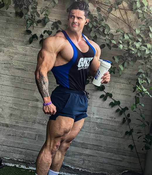 Memo Rodriguez Fitness - GAT.
💪💪🤴🥇Muscle Men look🤵‍♂️🏋️‍♂️🏆🔥👑
This Week’s Goal: STRONGER  @gatsupplements #competeharder