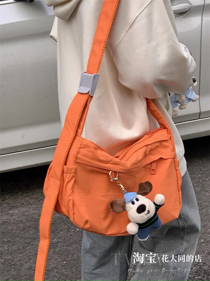 Coopershopp's tweet photo. #พร้อมส่ง กระเป๋าสะพาย Puppy Bag 230.-🐶🧁
💖ขนาด 33*22 cm
💖ipad air แท่งไฟ ใส่ได้
💖สายยาว 115 cm ปรับได้ค่า
💖เปิด-ปิดด้วยซิป ด้านในมีช่องและซับใน
💖วัสดุ ผ้าไนลอน(กันน้ำประมาณนึงค่า)
💖สีเขียว สีดำ สีฟ้า สีส้ม สีครีม
.
.
#กระเป๋า #กระเป๋าสะพายข้าง #กระเป๋าแฟชั่น https://t.co/tD6G07CSzU