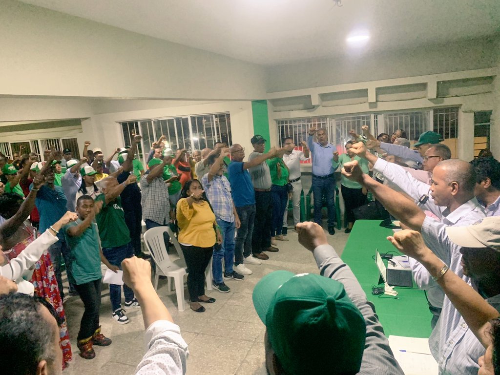 Gran Asamblea de inicio de los trabajos políticos en la Circ #2 de SDE, en este 2024. Con gran alegría y motivación  para garantizar el triunfo tanto en Febrero como en Mayo.
#VolvamosPaLante #LeonelFernandez #FuerzaDelPueblo  <a href="/FPcomunica/">@Fuerza del Pueblo (FP)</a>