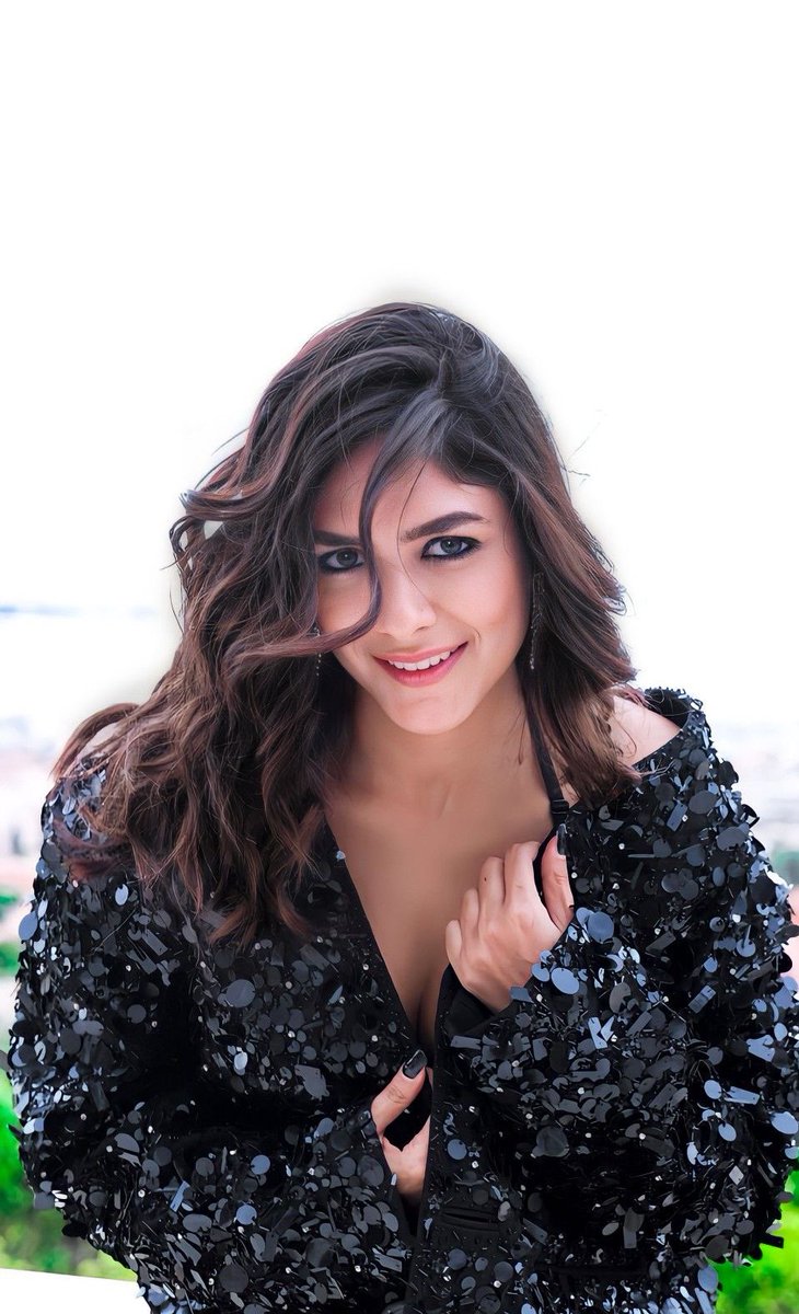 GDc_G42W0AA-x1I?format=jpg&name=medium