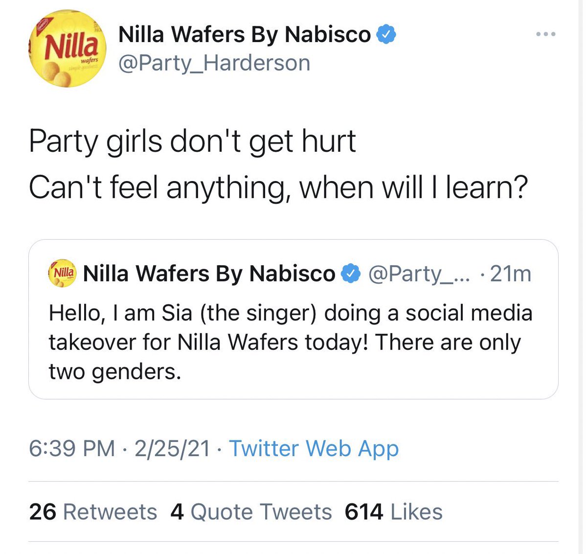 strawbchocoroom's tweet photo. patti harrison nuking her account by pretending to be nilla wafers/nabisco/sia  and tweeting about being transphobic https://t.co/9oRGit0TWa