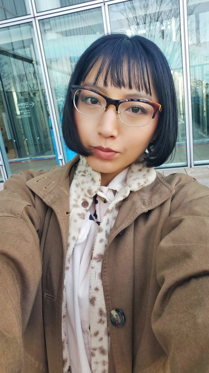 iwasayaka's tweet photo. 🤎EYEWEAR FASHION⋆⸜💚⸝⋆
いつもこのメガネかけると
顔がしゅっとみえる
カジュアルにも、お仕事にも
かっこいい女性になれる
┈┈┈┈┈┈┈┈┈┈
EYEWEAR #AXELS
┈┈┈┈┈┈┈┈┈┈
#EYEWEARFASHION
#メガネモデル
#メガネ
#ファッション
#メガネアーティスト
#コーディネーター
