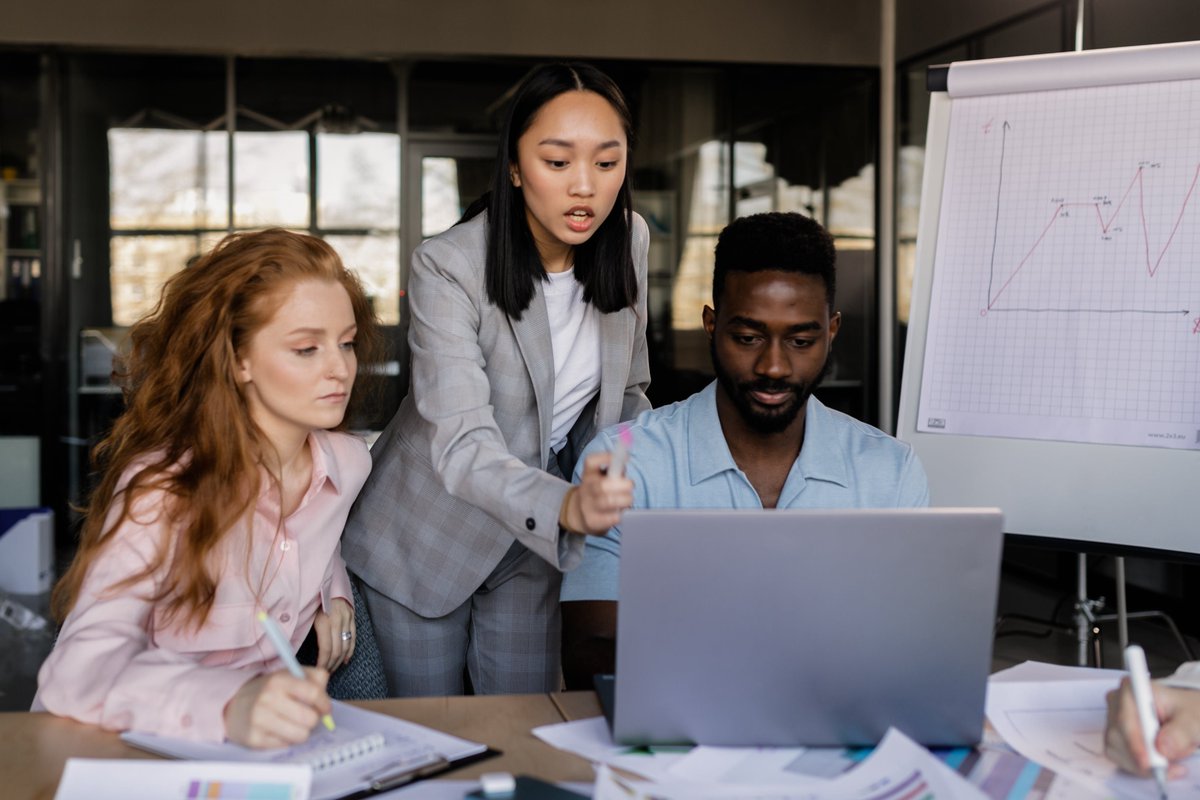 SomnowellMKTG's tweet image. Maximize your product exposure by leveraging Amazon's robust advertising tools and strategies for wholesalers. 📣💡

Learn more: buff.ly/3CeaVij 

#AmazonMarketingExpert
#AdvertiseSmart